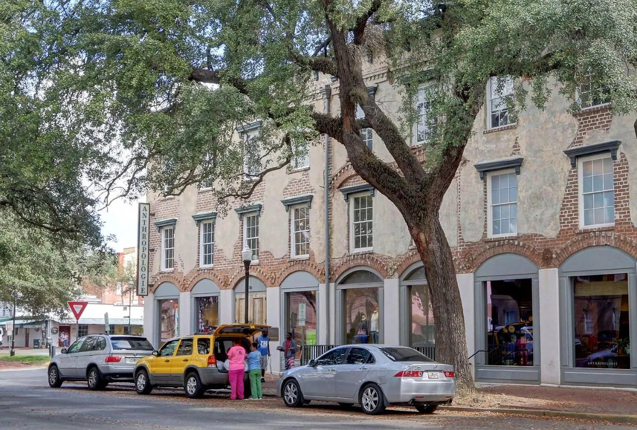 Broughton Hideaway Apartment Savannah